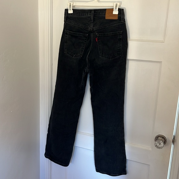 Levi’s Ribcage Cropped Bootcut Jeans - Picture 2 of 6